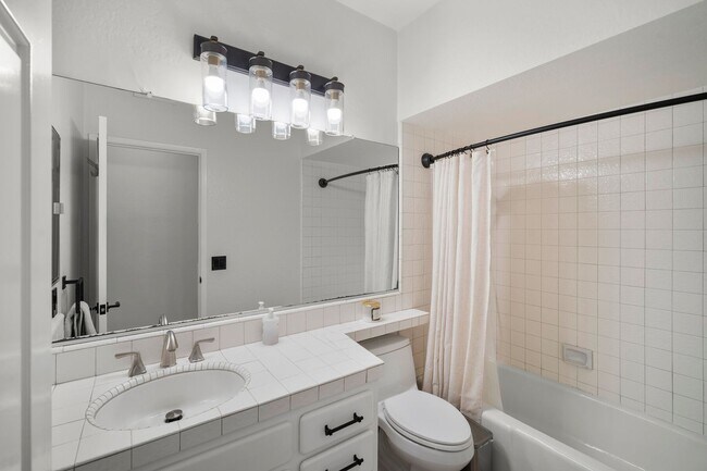 Building Photo - Experience Coastal Living at Its Finest in...