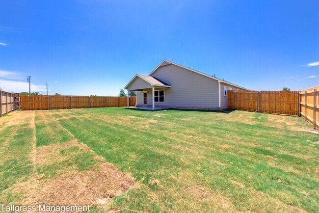 Building Photo - 4/2.5/2 New Construction in Broken Arrow!