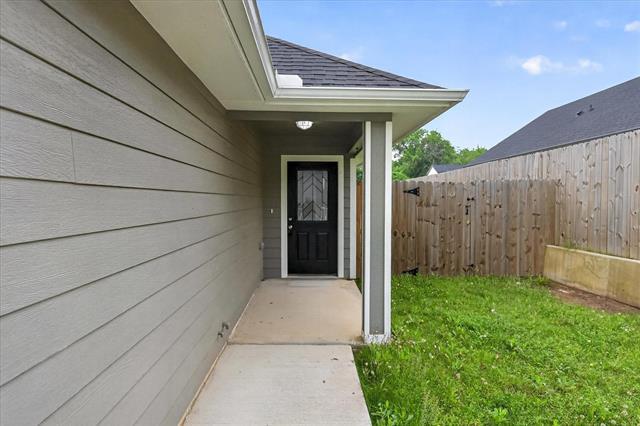 Building Photo - 1032 Ray Dr