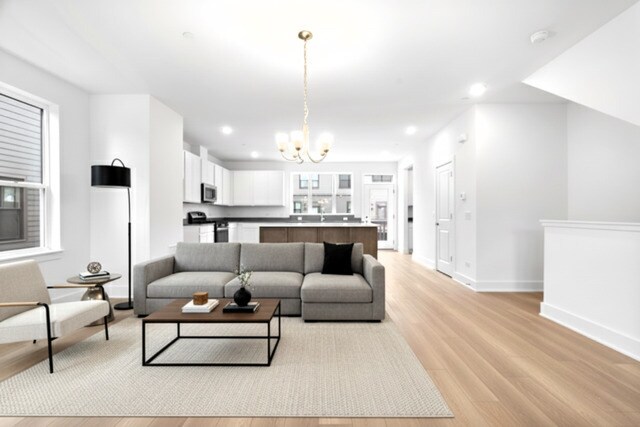 Building Photo - 8375 Mulberry Ave
