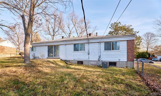 Building Photo - 815 Montmartre Ct