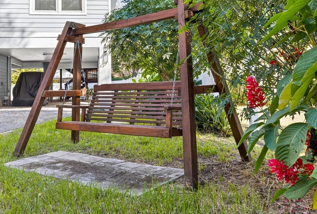 Building Photo - 1826 Beachway Ln