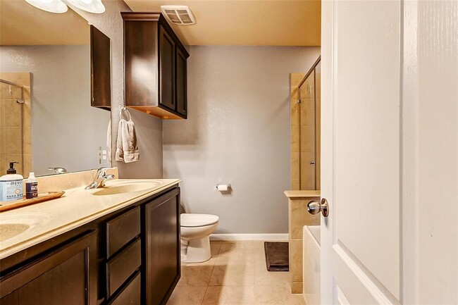 Building Photo - 9973 Spring Rock Ln