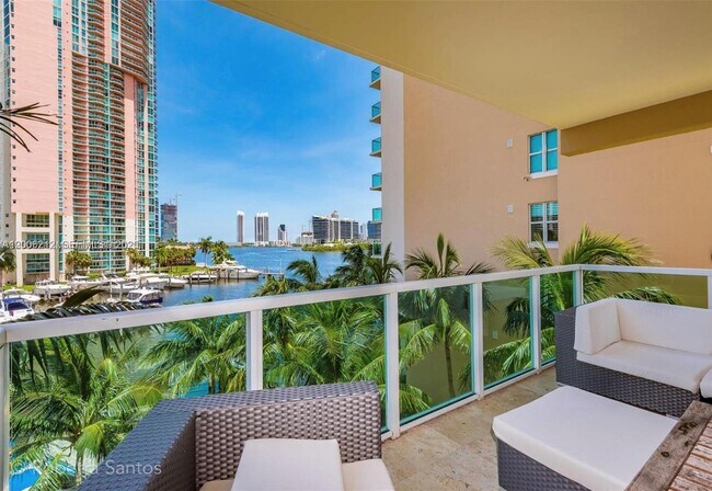 Building Photo - 3340 NE 190th St