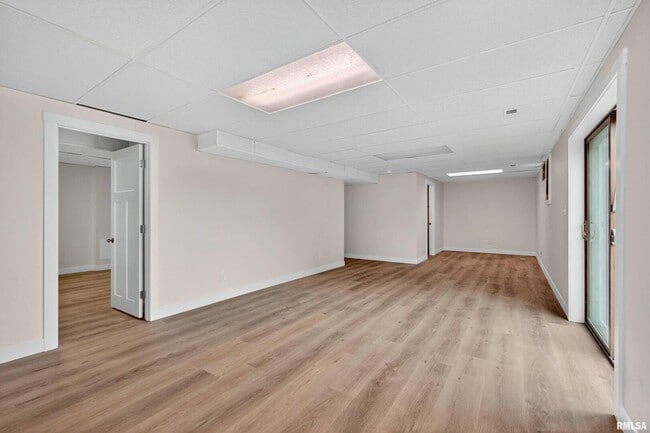 Building Photo - 3106 Maplecrest Rd