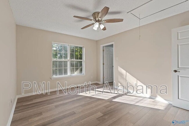 Building Photo - 3103 Sonya Dr NW