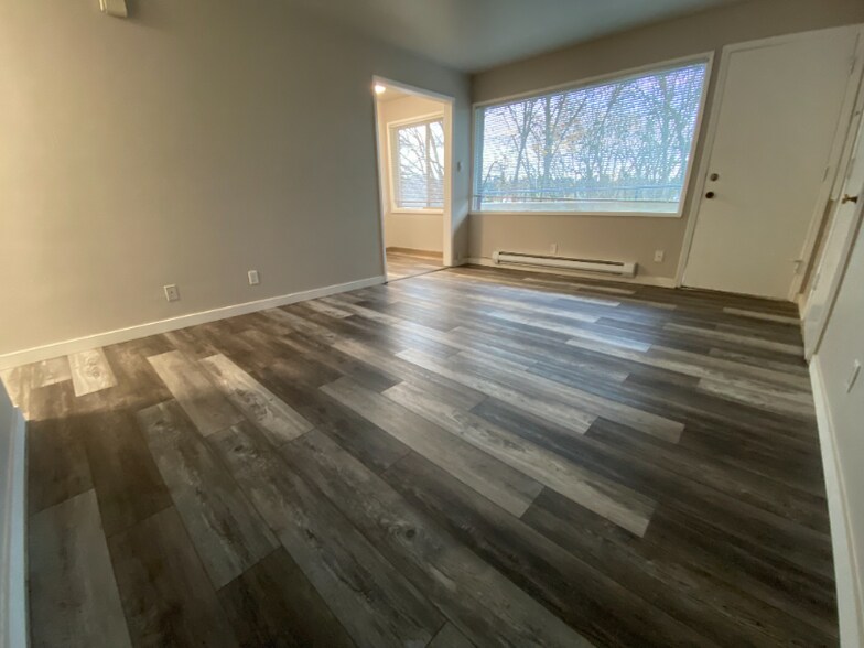 Building Photo - 4636 22nd Ave NE