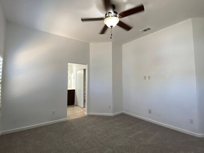 Building Photo - Two Story, Three Bedrooms, Two And A Half Bathrooms In Brookside