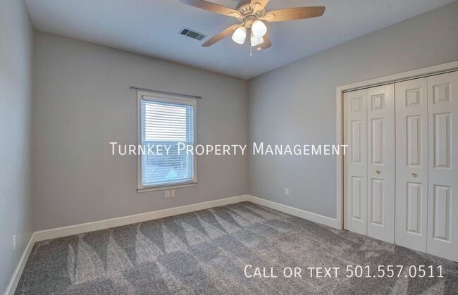 Building Photo - 4314 Old Oak Dr