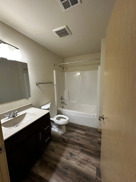 Building Photo - 1174 Stonewood Crossing