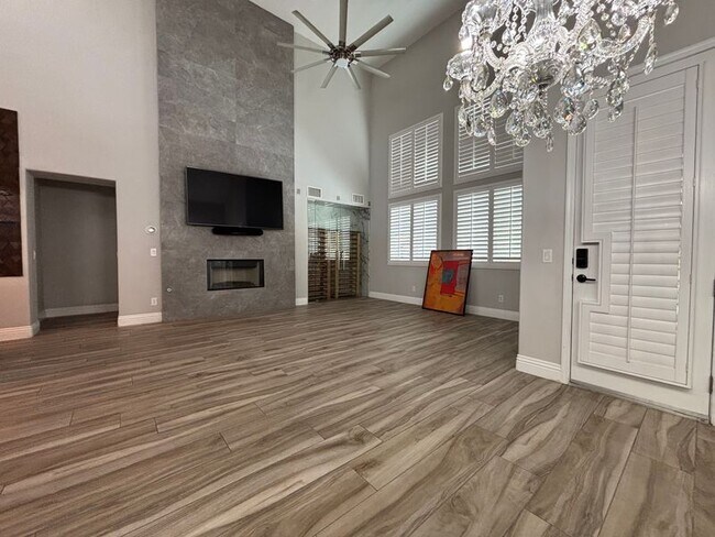 Building Photo - 11548 Valentino Ln