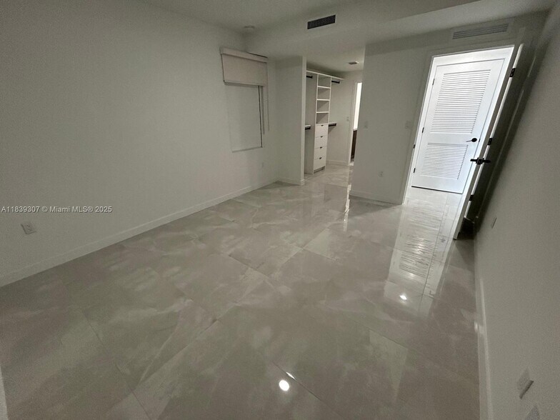 Building Photo - 14560 SW 261st Ter