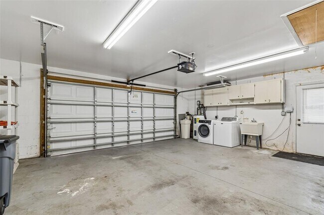 Building Photo - 12946 88th Ave N