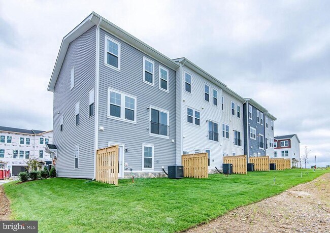 Building Photo - 120 Checkerspot Wy