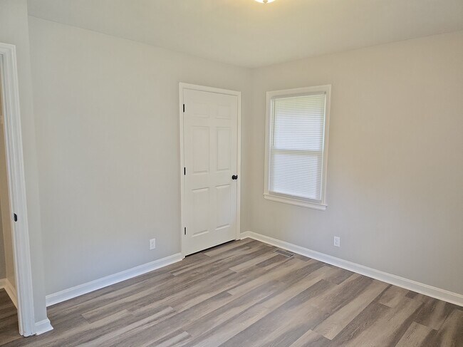 Building Photo - 8802 Malvern Hill Rd