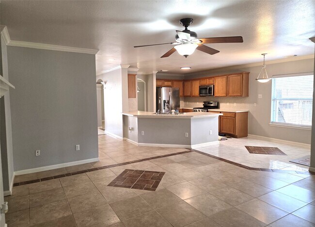 Building Photo - 18011 Featherfield Ln