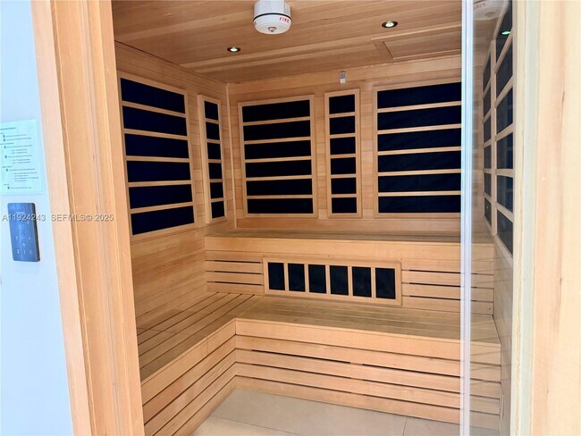 Building Photo - 488 NE 18th St