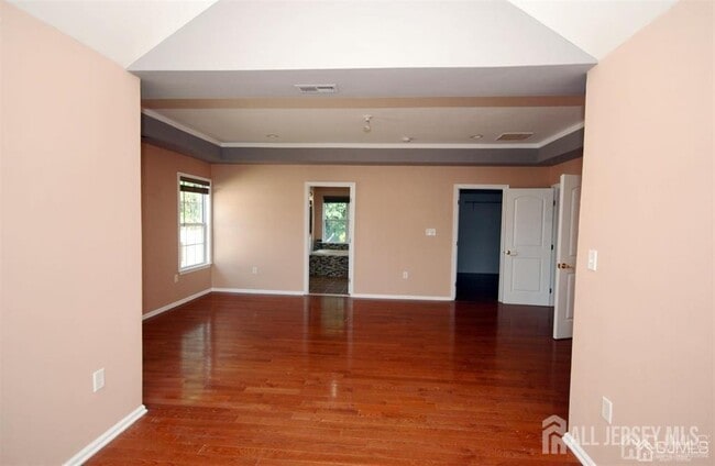 Building Photo - 41 Fritz Dr