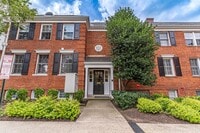 Building Photo - 610 Bashford Ln