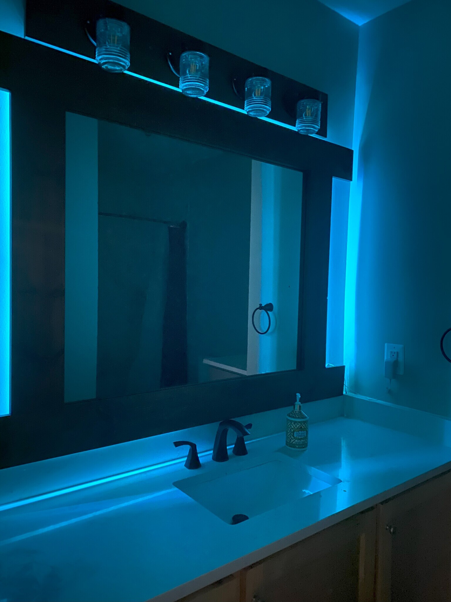 Building Photo - 46628 Drysdale Ter