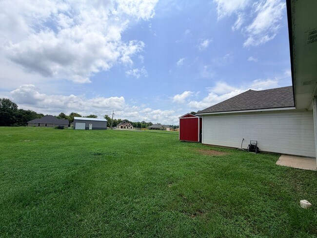Building Photo - 3520 Windwood Circle.