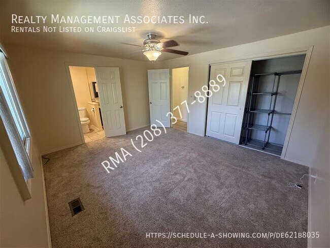Building Photo - 3540 S Summerset Way