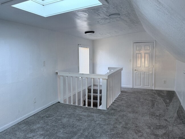 Building Photo - 312 Salem St