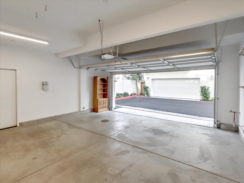 Building Photo - 1452 N Harbor Blvd