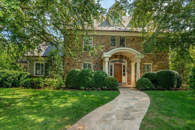 Primary Photo - Exceptional Living in the Heart of Arlingt...