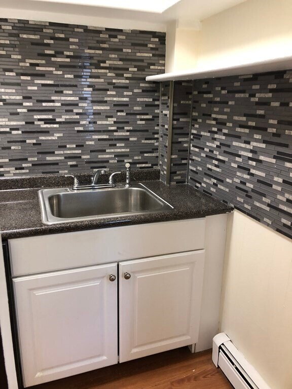 Building Photo - 212 Lexington St