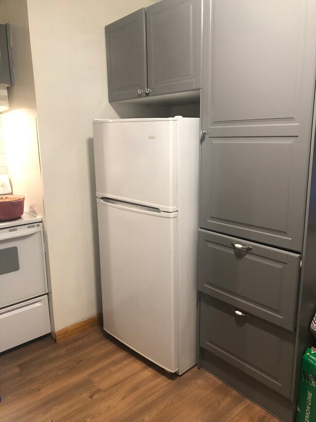 Building Photo - 250 Chapel Rd