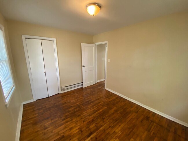 Building Photo - **ON HOLD** 2 Bedroom / 1 Bathroom Home for Rent in Columbus, GA***