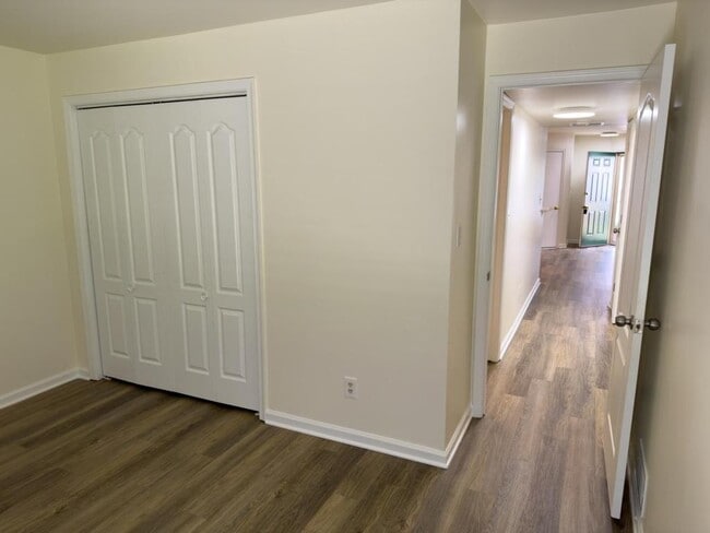 Building Photo - 7276- Sauerkraut Ln