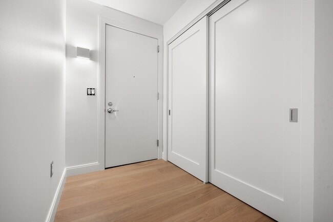 Building Photo - 700 Harrison Ave