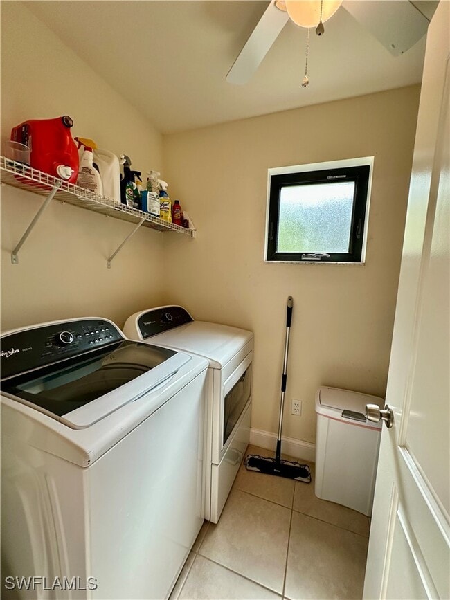 Building Photo - 788 Park Shore Dr