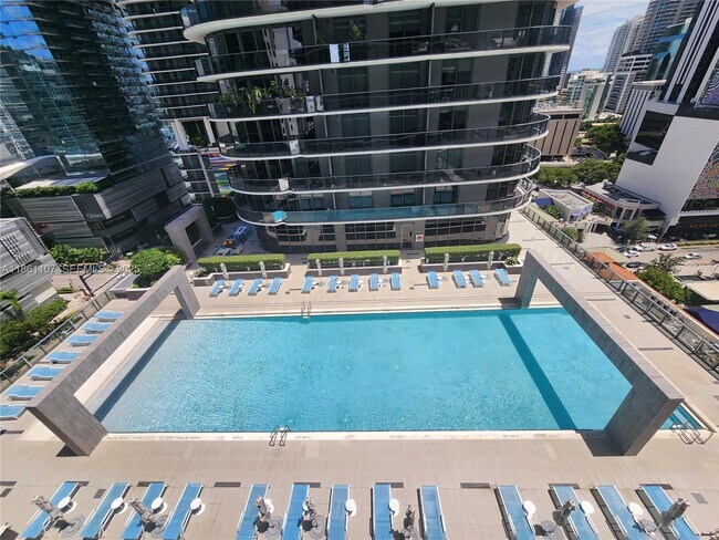 Building Photo - 55 SW 9th St