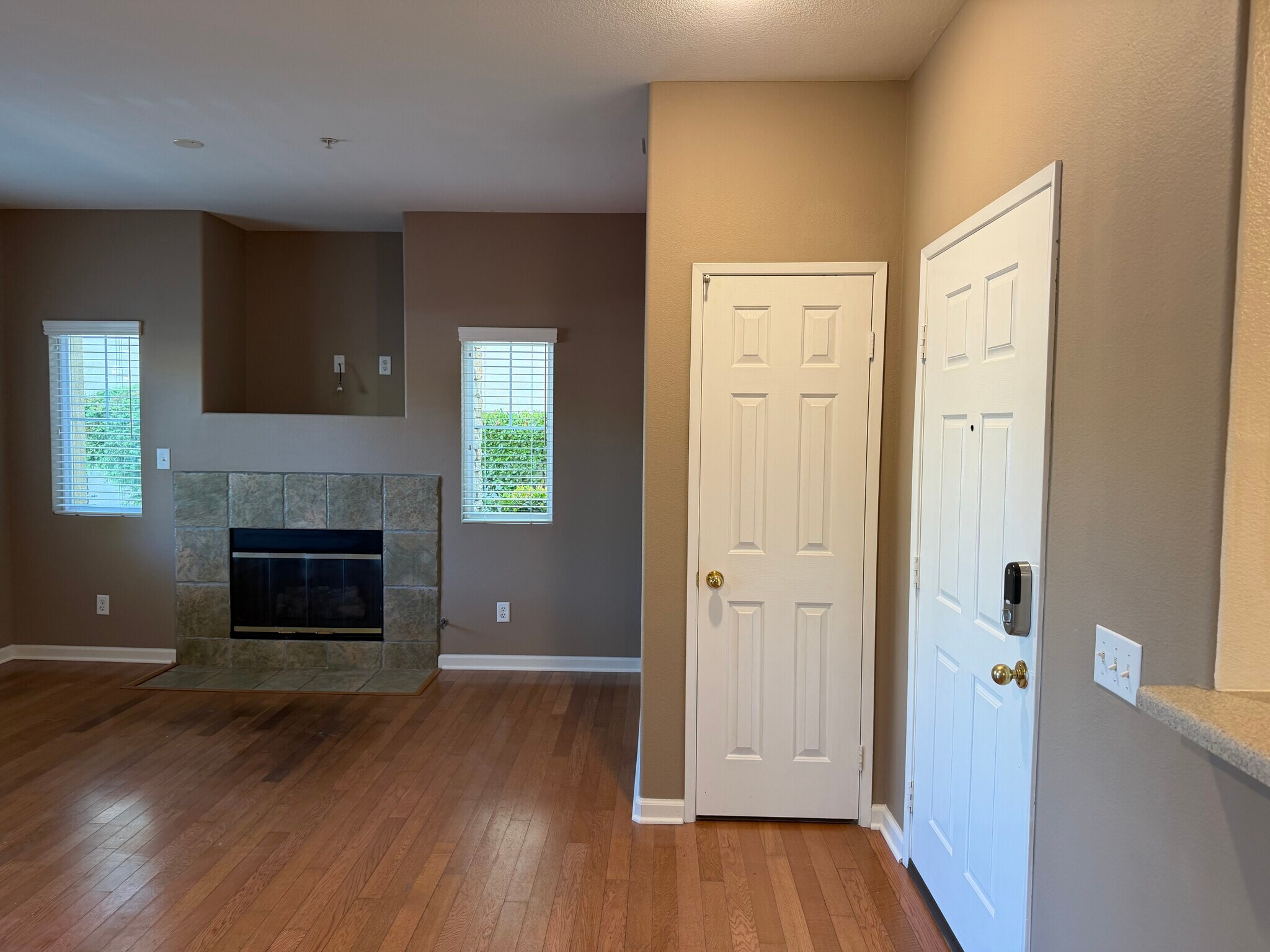 Building Photo - 26466 Arboretum Way