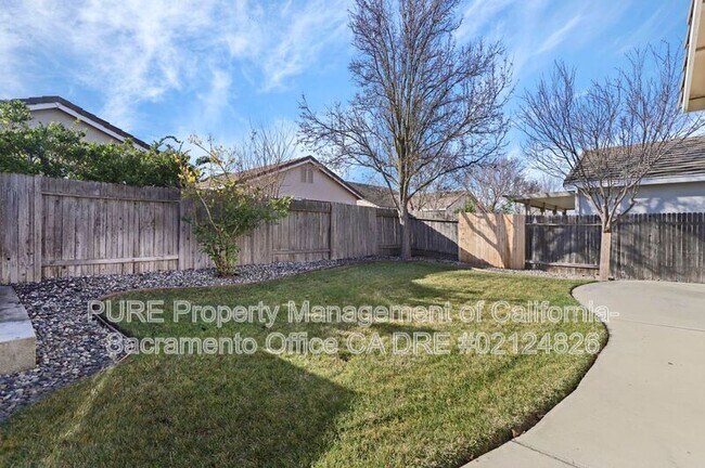 Building Photo - 1518 Sandmark Dr