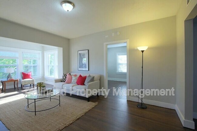 Building Photo - 1218 Brush Creek Blvd