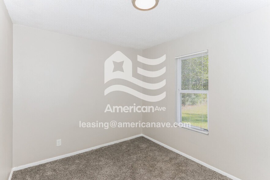 Building Photo - 245 Ward St