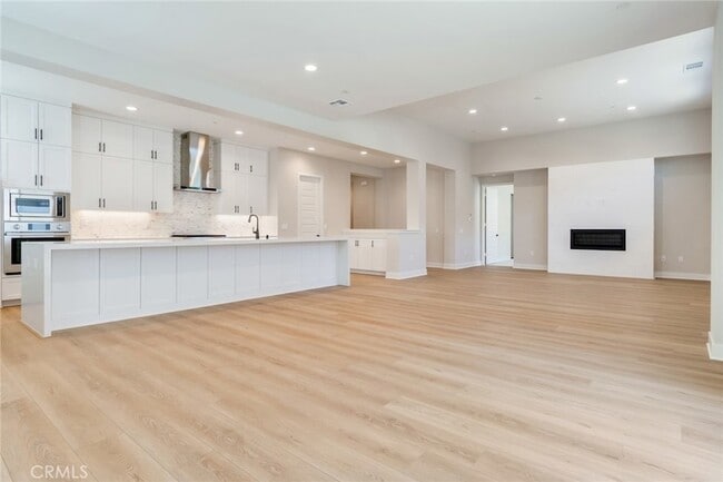 Building Photo - 6548 Canyon Oaks Dr