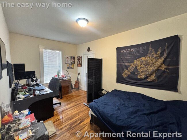 Building Photo - 545 Somerville Ave