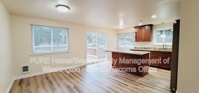 Building Photo - 31313 62nd Ave Ct S