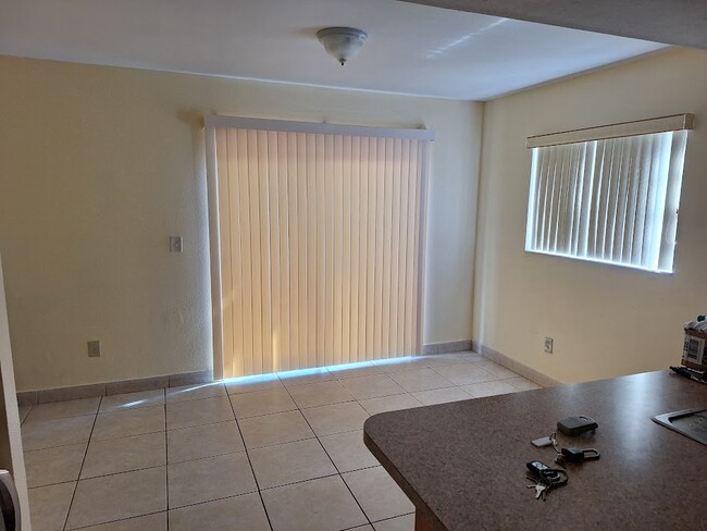 Building Photo - 5357 W 23rd Ct