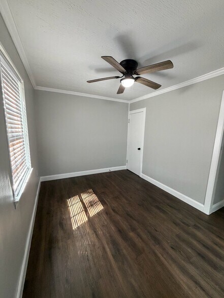 Building Photo - 5618 Madonna Cir