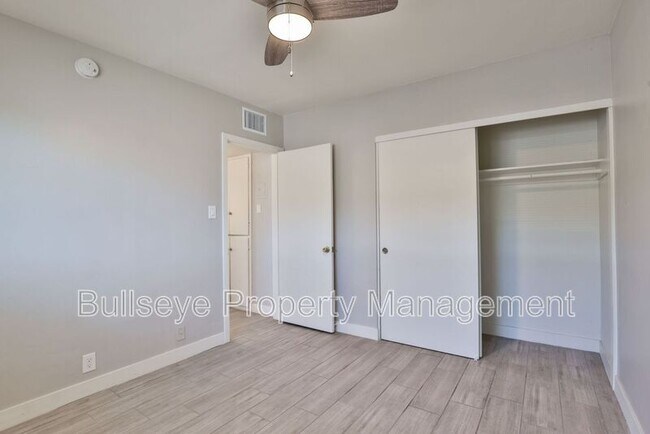 Building Photo - 3415 N 11th Ave
