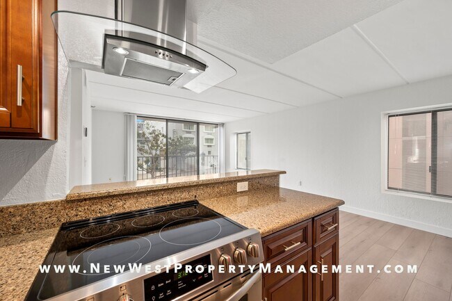 Building Photo - Renovated Cortez Hill 2 Bedroom at Symphon...