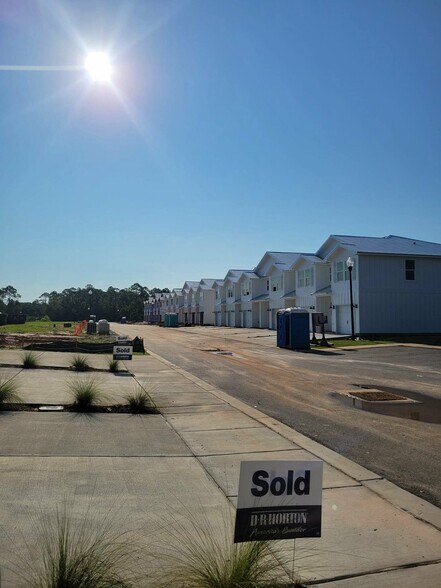 Building Photo - 4209 Lost Bay Dr