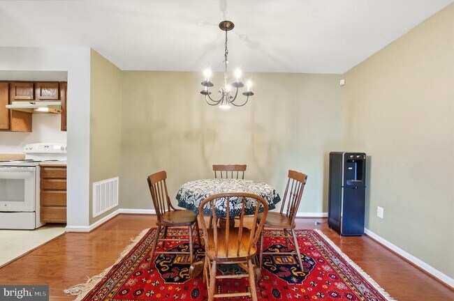 Building Photo - 6204 Redins Dr