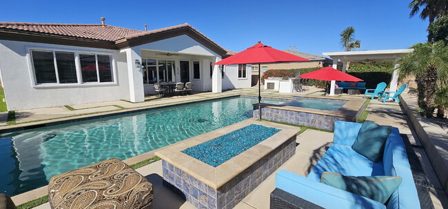 Building Photo - Villa de Gallego - Furnished Rental